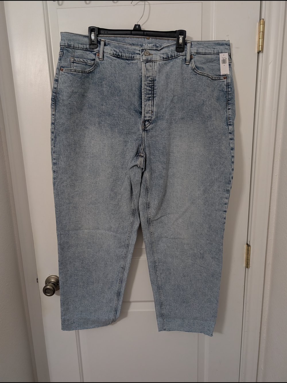 Old Navy Extra High Rise Sky-Hi Straight Leg Jeans With Secret Smooth Pockets